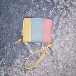🌟 No Boundaries Pastel Wristlet Wallet